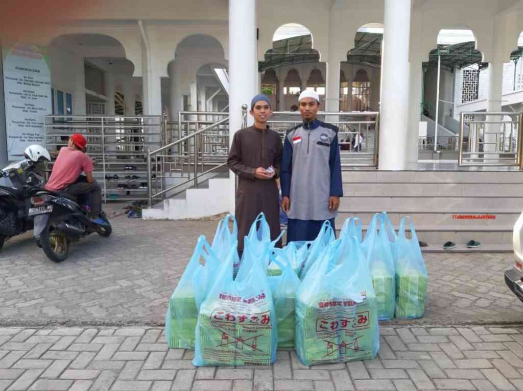 Dokumentasi penyaluran buka puasa infaq dari sahabat Syiar Tauhid Aceh (Ramadhan 1440 H/ 2019 M) di salah-satu mesjid yang berada di Banda Aceh